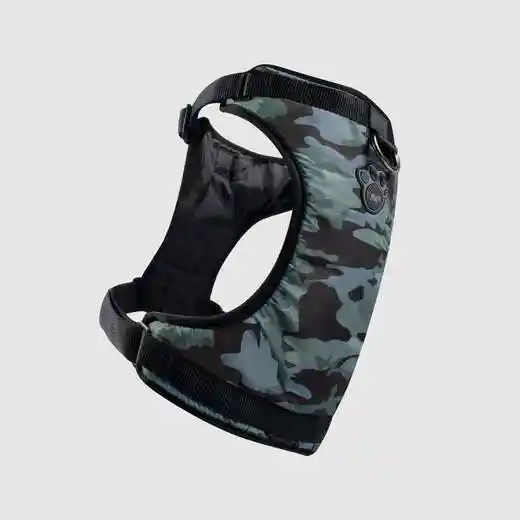 The Everything Harness In Camo Medium